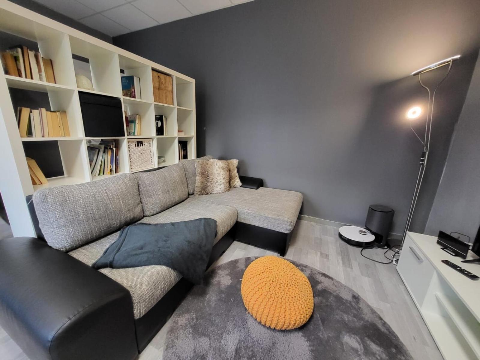 Appartement 2 Mit Gemeinschaftsraeumen, Tiefgarage *